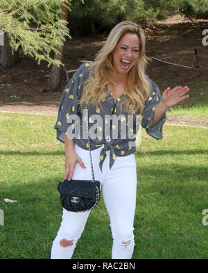 Orange County, CA, USA. 5 Apr, 2018. LOS ANGELES - APR 5: Sabrina Bryan auf der Sabrina Bryan Fotoshooting an Private Residenz am 5. April 2018 in Orange County, CA Credit: Kay Blake/ZUMA Draht/Alamy leben Nachrichten Stockfoto