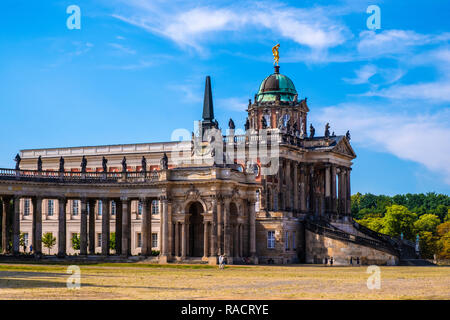 Potsdam, Brandenburg/Deutschland - 2018/07/29: Historische Gebäude der Universität Potsdam - COMMUNS-barocken Anhänge der Royal New Palace in der S Stockfoto