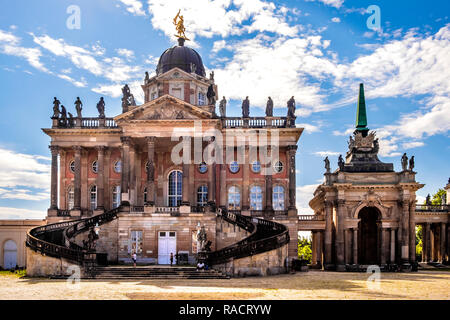 Potsdam, Brandenburg/Deutschland - 2018/07/29: Historische Gebäude der Universität Potsdam - COMMUNS-barocken Anhänge der Royal New Palace in der S Stockfoto