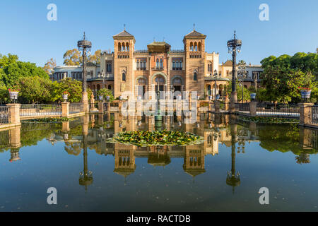 Museum für Volkskunst und Traditionen an der Plaza America, Sevilla, Andalusien, Spanien, Europa Stockfoto