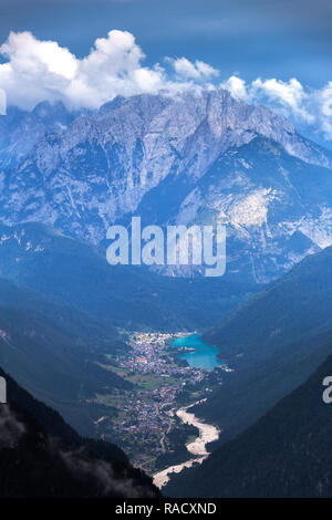 Auronzo di Cadore von oben, Sextner Dolomiten (Sexten), Provinz Belluno, Venetien, Italien, Europa Stockfoto