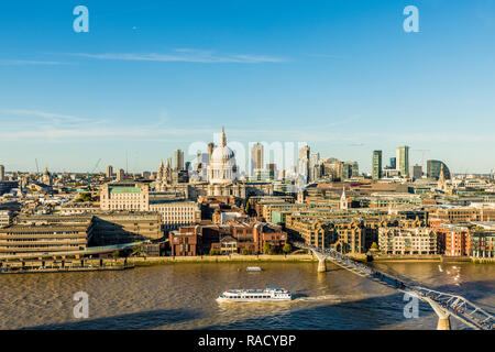 St. Paul's Cathedral und die Skyline von London, London, England, Vereinigtes Königreich, Europa Stockfoto