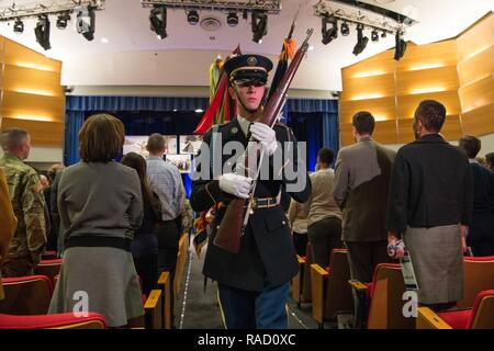 Verteidigungsminister James Mattis nimmt an der 33. jährlichen Dr. Martin Luther King Jr. Einhaltung im Pentagon Auditorium in Washington, D.C., Jan. 25, 2017. Stockfoto