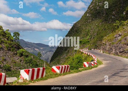 Gebirgsstrasse in Ma Pi langen Pass, Ha Giang Loop, Provinz Ha Giang, Vietnam, Asien Stockfoto