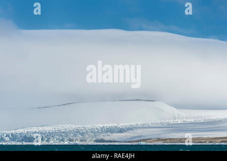 Palanderbukta, Eiskappe und Packeis, Gustav Adolf Land, Nordaustlandet, Svalbard, Arktis, Norwegen, Europa Stockfoto