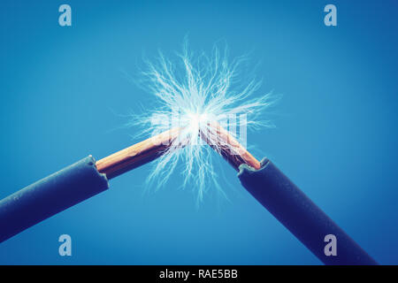 Die elektrischen Kabel funken Nahaufnahme Stockfoto