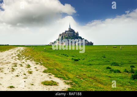 Panoramablick auf den berühmten Le Mont Saint Michele, Frankreich Stockfoto