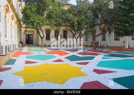 Patio del Tiempo (Innenhof). La Térmica. Málaga, Spanien. Stockfoto