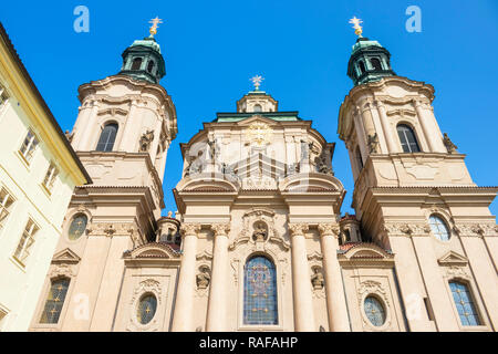 Prag, die Kirche St. Nikolaus in der Altstadt Prag Staroměstské náměstí Prag Tschechische Republik Europa Stockfoto