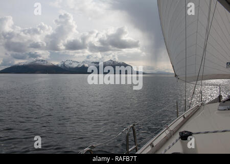 Segeln im Winter in Norwegen Stockfoto