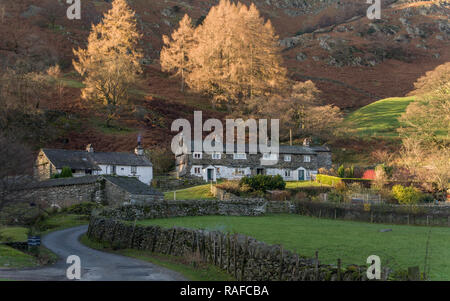 Traditionelles lakeland Cottages bei niedrigen Tilberthwaite in Cumbria Stockfoto