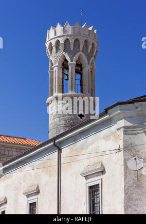 St. Klement Kirchturm der Kirche in Piran, Slowenien Stockfoto