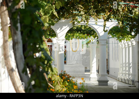 Interne Hof zu Komplex von Eupatorian Kenassas erbaut 1804 bis 1814 auf Karaimskaya Straße in Jewpatorija, Ukraine. Am 30. September 2008, den Geist Stockfoto