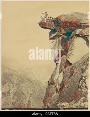 Glacier Point, 3.201 Fuß, Yosemite, Cal, I.W. Taber (USA, 1830-1912), 1887, Eiweiß Silber drucken. Neuerfundene Stockfoto