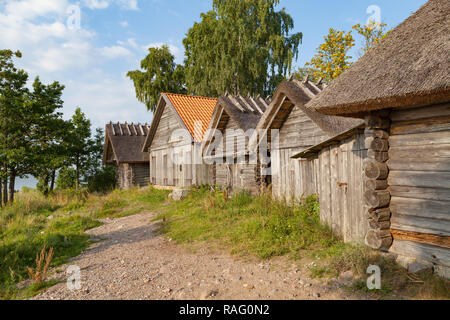 Alte Fischer Hütten des Dorfes Altja an Lahemaa Nationalpark Estland. Stockfoto