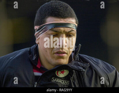 Vicarage Road, Watford, Herts. UK 9-12-2001. Zürich Premiership Sarazenen v Newcastle Abdel BENAZZI. [Pflichtfeld Credit: Peter Spurrier/Intersport Bilder] Stockfoto