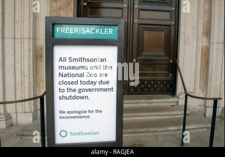 Die Freieren/Sackler ist eines der Smithsonian Museen auf der National Mall in Washington, DC, Geschlossen aufgrund der Regierung Abschaltung, 2. Dezember begann Stockfoto