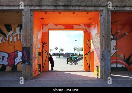 Rheinpark Duisburg, Naherholungsgebiet auf einem ehemaligen Industriegelände in Duisburg-Hochfeld, Nordrhein-Westfalen Stockfoto