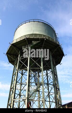 Rheinpark Duisburg, Naherholungsgebiet auf einem ehemaligen Industriegelände in Duisburg-Hochfeld, Nordrhein-Westfalen Stockfoto