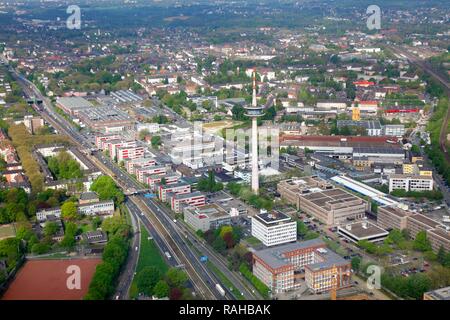 ETEC Technology Center, über die A40 Autobahn, Telekom Telekommunikation Turm, Essen, Nordrhein-Westfalen Stockfoto