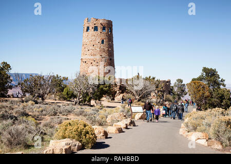 Desert View Watchtower, auch als die indischen Wachturm am Desert View genannt, ist ein 70-Fuß hohen Gebäude aus Stein liegt am South Rim des Grand können Stockfoto