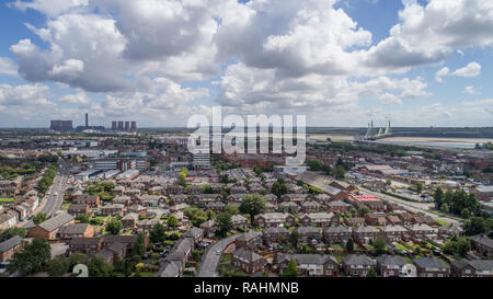 Die Mersey Gateway Brückenbau, 2014-2017. Verschiedene Stadien der Bau der Brücke zwischen Widnes & Runcorn (Halton) am Fluss Mersey Stockfoto