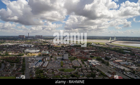 Die Mersey Gateway Brückenbau, 2014-2017. Verschiedene Stadien der Bau der Brücke zwischen Widnes & Runcorn (Halton) am Fluss Mersey Stockfoto