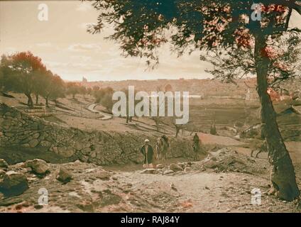 Jerusalem von den Pisten von Olivet, Kamel auf dem Hügel 1934, Israel. Neuerfundene durch Gibon. Klassische Kunst mit einem Neuerfundene Stockfoto