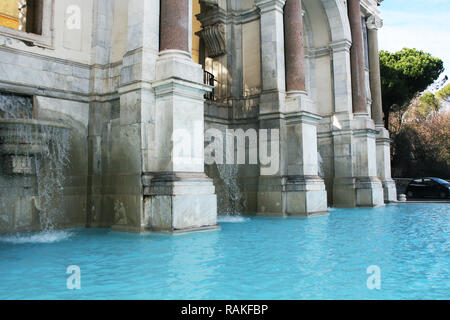 Die Fontana dell'Acqua Paola auch als Il Fontanone ("Der große Brunnen") bekannt ist, ein Monumentaler Brunnen auf dem Gianicolo-hügel in Rom. Stockfoto