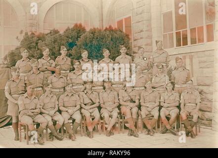 Der Sgt. Chaos Gruppe an 16. General Hospital, 1. Juli 1944, im Nahen Osten, in Israel. Neuerfundene durch Gibon. Klassische neuerfundene Stockfoto