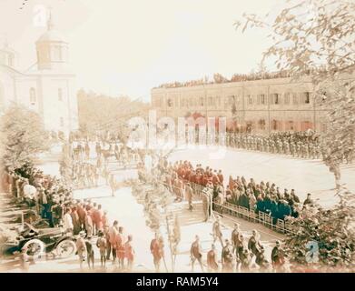 Die Allenby offizielle Eintrag mit militärischen Überprüfung am Russischen Compound. Truppen auf der Parade. Auto in der Prozession. 1917 Neuerfundene Stockfoto