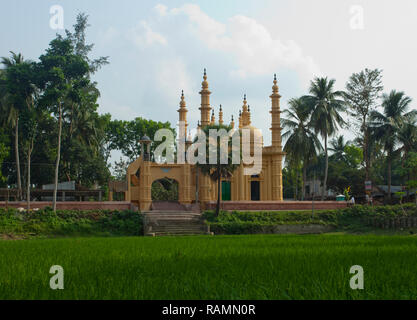 Der Khan Bahadur Salamotullah Moschee in Tetulia Bazar. Tala, Satkhira, Bangladesch. Stockfoto