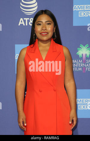 Palm Springs, Ca. 3 Jan, 2019. Yalitza Aparicio, an der 2019 Palm Springs International Film Festival Awards Gala im Kongresszentrum Palm Springs in Palm Springs, Kalifornien, am 3. Januar 2019. Credit: Faye Sadou/Medien Punch/Alamy leben Nachrichten Stockfoto