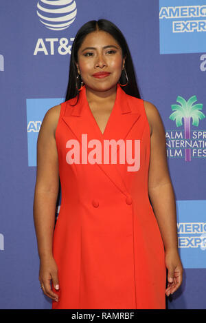 Palm Springs, Ca. 3 Jan, 2019. Yalitza Aparicio, an der 2019 Palm Springs International Film Festival Awards Gala im Kongresszentrum Palm Springs in Palm Springs, Kalifornien, am 3. Januar 2019. Credit: Faye Sadou/Medien Punch/Alamy leben Nachrichten Stockfoto