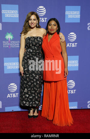 Palm Springs, Ca. 3 Jan, 2019. Marina de Tavira, Yalitza Aparicio, an der 2019 Palm Springs International Film Festival Awards Gala im Kongresszentrum Palm Springs in Palm Springs, Kalifornien, am 3. Januar 2019. Credit: Faye Sadou/Medien Punch/Alamy leben Nachrichten Stockfoto