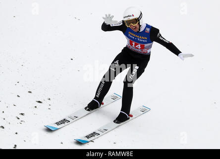 Innsbruck, Österreich. 04 Jan, 2019. Ski Nordisch/Skispringen: Weltcup, Vierschanzentournee Großschanze, Männer, Runde 1. Simon Ammann aus der Schweiz reagiert. Credit: Daniel Karmann/dpa/Alamy leben Nachrichten Stockfoto