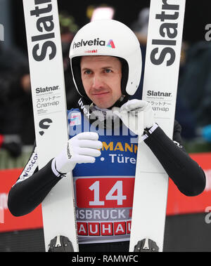 Innsbruck, Österreich. 04 Jan, 2019. Ski Nordisch/Skispringen: Weltcup, Vierschanzentournee Großschanze, Männer, 2. Runde. Simon Ammann aus der Schweiz reagiert. Credit: Daniel Karmann/dpa/Alamy leben Nachrichten Stockfoto