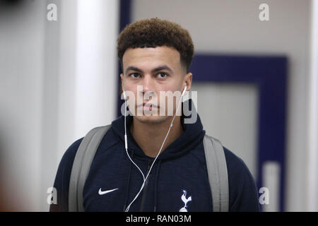 Birkenhead/Großbritannien. 4. Januar, 2019. Birkenhead, Merseyside, UK. Am 4. Januar 2019. Dele Alli von Tottenham Hotspur kommt in Prenton Park während der Dritten Runde des FA Cup Match zwischen Tranmere Rovers und Tottenham Hotspur in Prenton Park am 4. Januar 2019 in Birkenhead, England. Credit: PHC Images/Alamy Live News Credit: PHC Images/Alamy leben Nachrichten Stockfoto