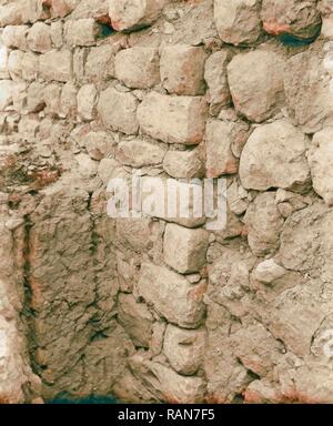 Tel. Deweir, den König von Lachisch, den König, in der Nähe der Kreuzung zwischen Steinmauern der Jüdischen Palace - fort. Links N. und älteren Rechts neuerfundene Stockfoto