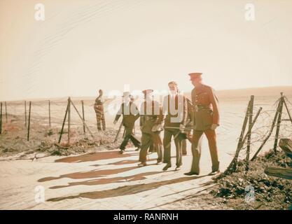 Ankunft in Palästina von Herrn Anthony Eden. Herr Antony Eden begleitet zur Rezeption post am Flughafen in Gaza. 1940 Neuerfundene Stockfoto