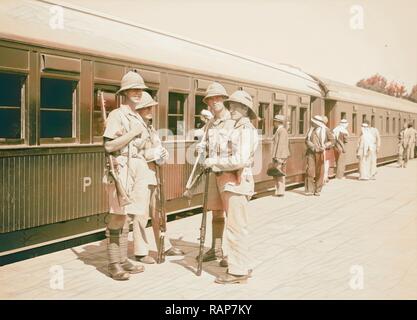 Die kantara Zug über von Lydda Kreuzung mit zahlreichen Truppe wachen an Bord zu starten, 12.10.1938, Israel, Lod neuerfundene Stockfoto