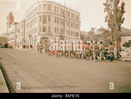 Jüdische überzähligen Polizei, Linie von rund 50 Männern auf Julian, Nov. 5, 1938, Jerusalem, Israel marschieren. Neuerfundene Stockfoto