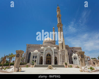 Horizontale Farbe Fotografie von Al Mustafa Moschee in Sharm El Sheikh, Ägypten. Stockfoto