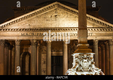 Das Pantheon ist eine ehemalige römische Tempel, jetzt eine Kirche, in Rom, Italien. Stockfoto