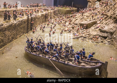 Badajoz, Spanien - Dez 19th, 2018: Trinidad Bastion gegen Angriff. Sturm auf Badajoz, April 1812. Überflutet graben. Szene von Diorama neu di Stockfoto