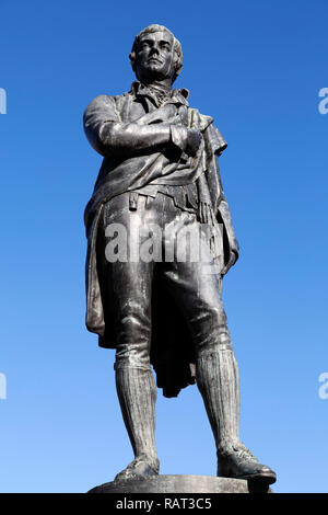 Statue in Erinnerung an Robert Burns in Leith in Edinburgh, Schottland. Burns war Dichter und wird als der Barde von Ayrshire und Ackern und Dichter bekannt. Stockfoto