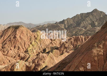 Danxia in rotem Sandstein, die in den Nationalen geopark von Zhangye, Gansu, China Stockfoto