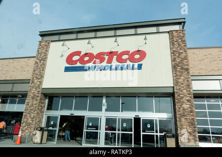 Ein Foto der Costco Wholesale store Gebäude. Maplewood Minnesota MN USA Stockfoto