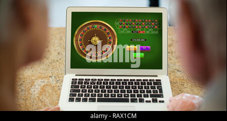 Das zusammengesetzte Bild im online roulette spiel Stockfoto