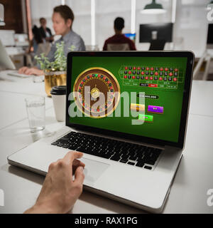 Das zusammengesetzte Bild im online roulette spiel Stockfoto
